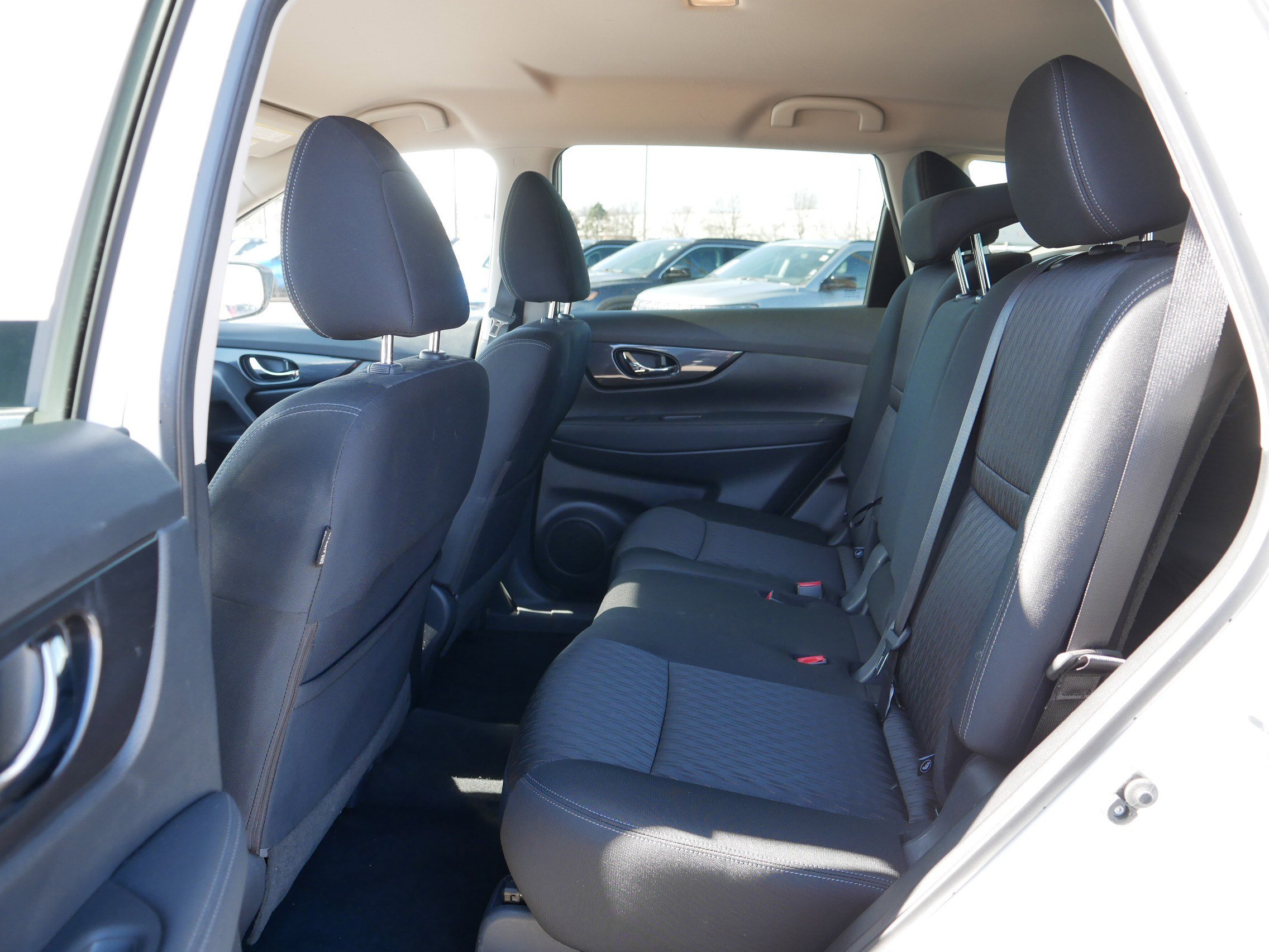 Used 2020 Nissan Rogue SV AWD/4WD image 34