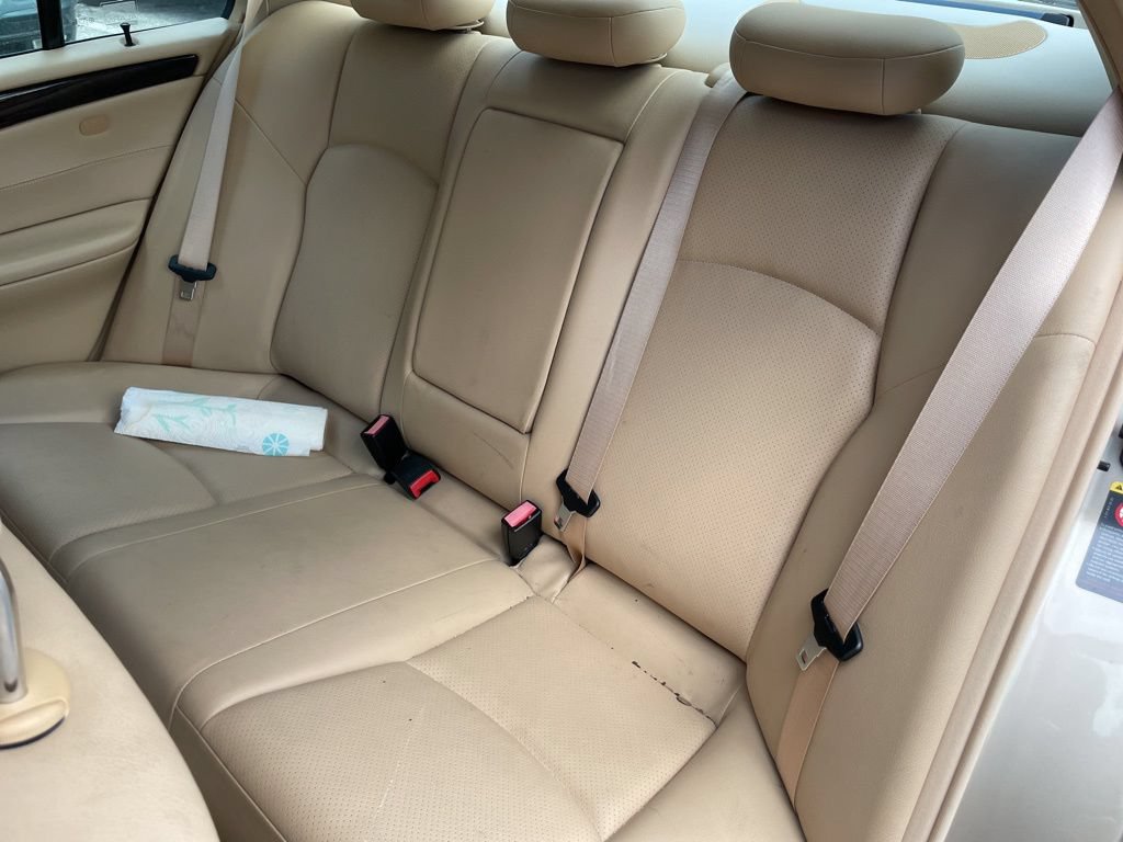Used 2004 Mercedes-Benz C 240 Sedan image 10