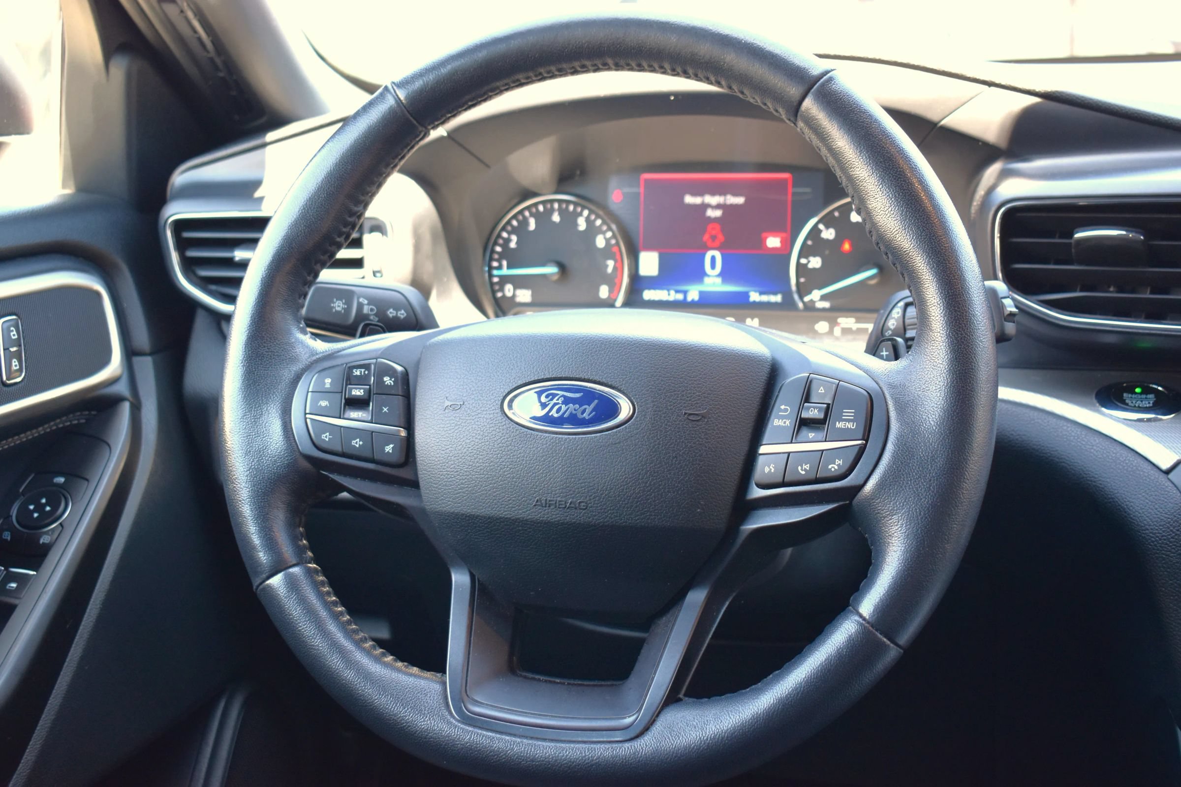 Used 2020 Ford Explorer XLT w/ Equipment Group 202A AWD/4WD image 63