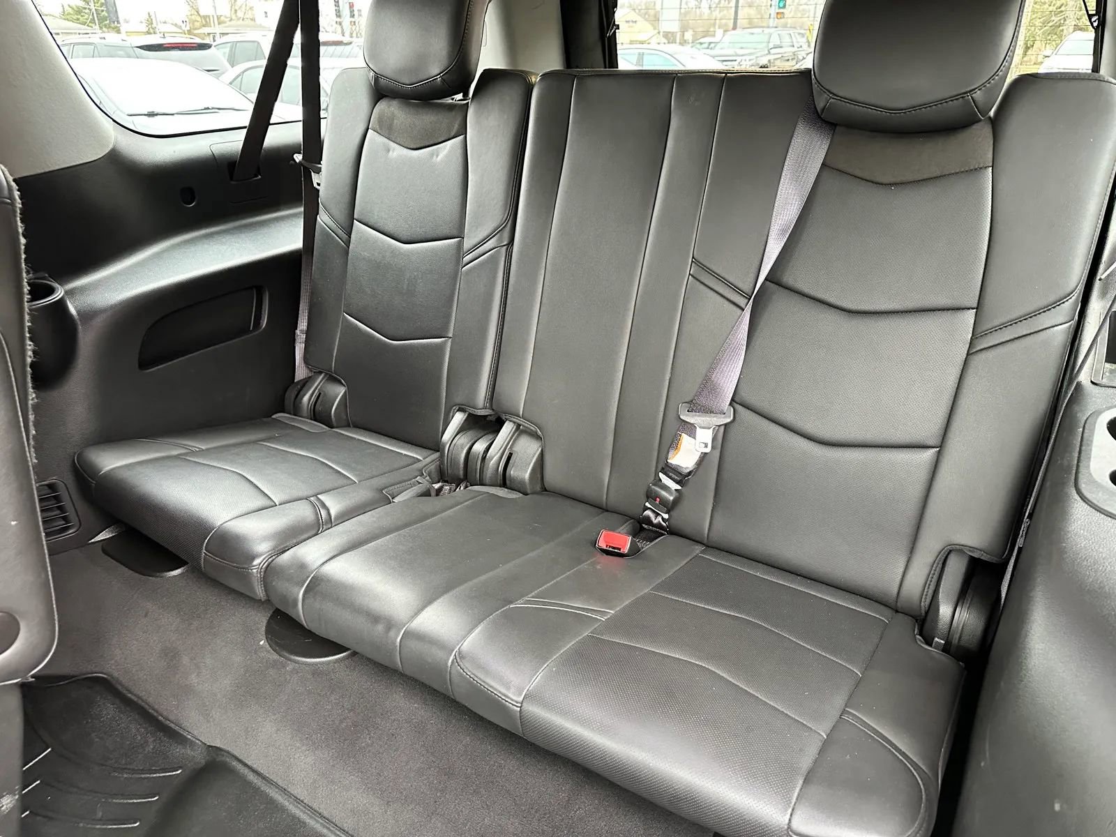 Used 2016 Cadillac Escalade ESV Premium AWD/4WD image 18