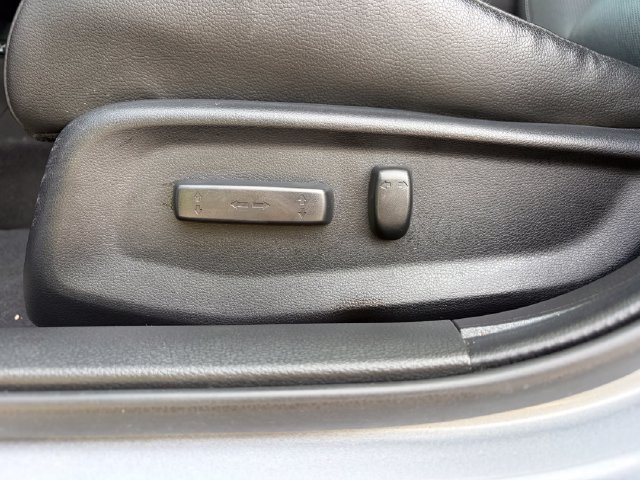 Used 2018 Honda Civic EX-L image 2