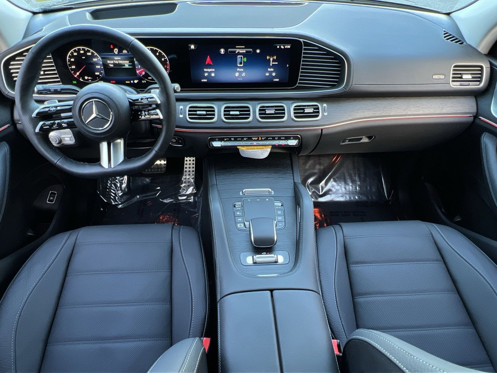 Certified 2026 Mercedes-Benz GLS 450 4MATIC image 21