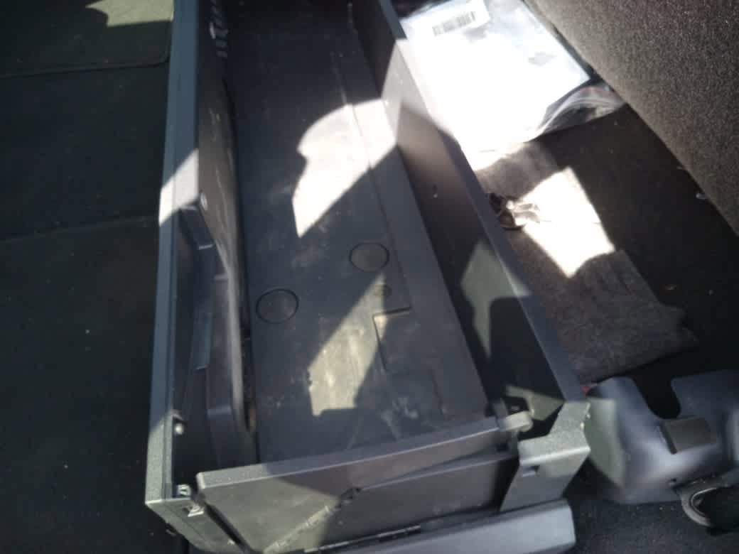 Used 2024 Ford F250 Lariat w/ Tremor Off-Road Package image 36