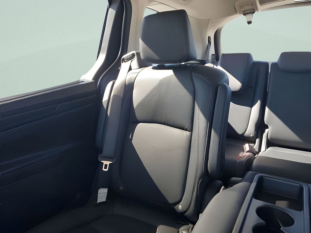 Used 2025 Honda Odyssey EX-L image 12