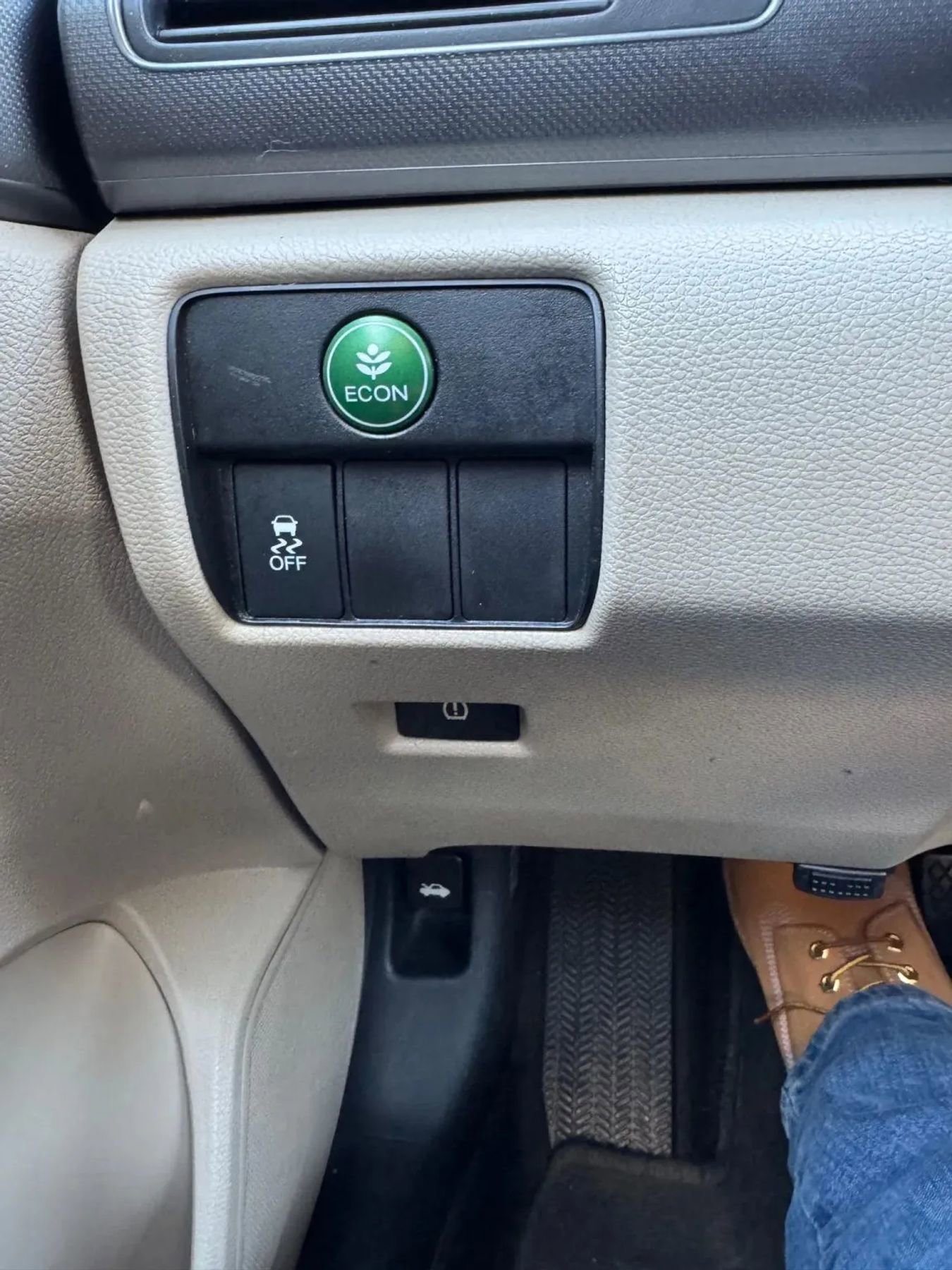 Used 2015 Honda Accord LX image 24
