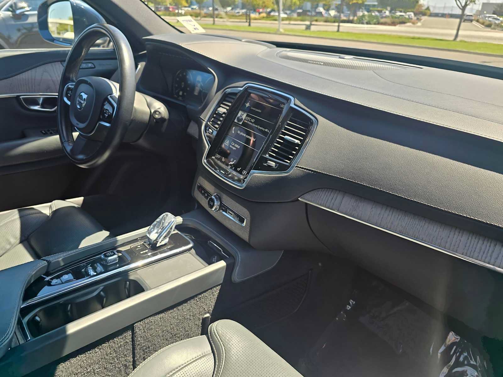 Used 2021 Volvo XC90 T8 Inscription w/ Advanced Package AWD/4WD image 11