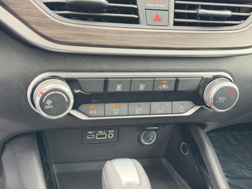 Used 2024 Nissan Altima 2.5 SV FWD image 22