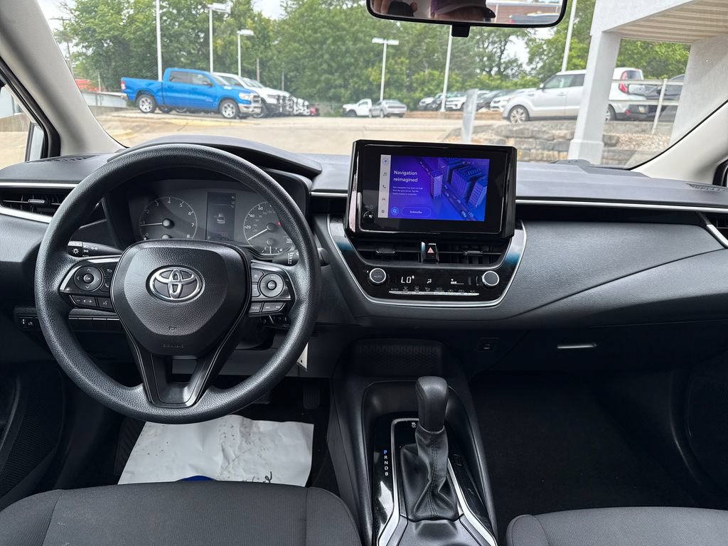 Used 2024 Toyota Corolla LE FWD image 12