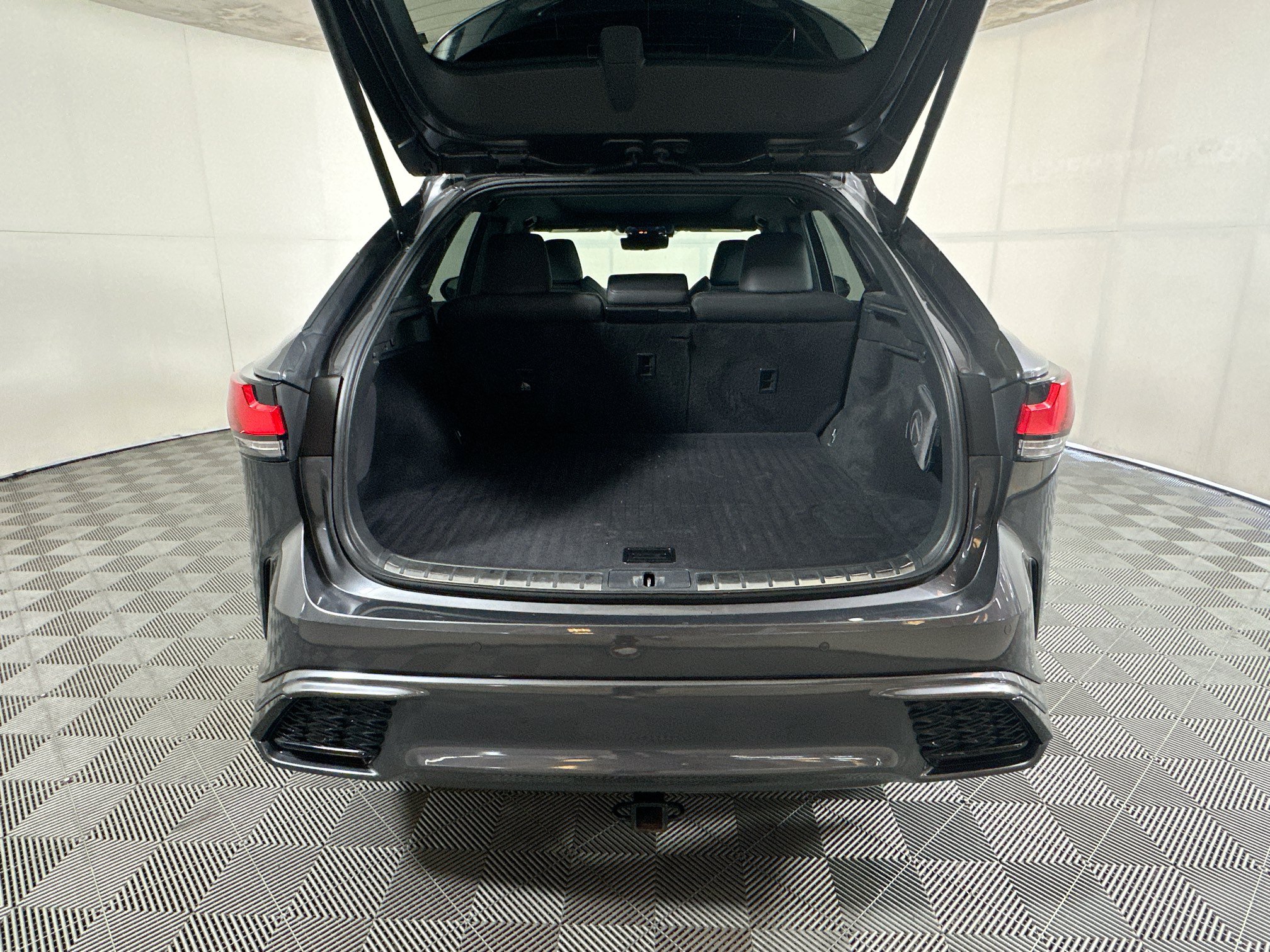 Used 2024 Lexus RX 500h F Sport w/ Convenience Package AWD/4WD image 31