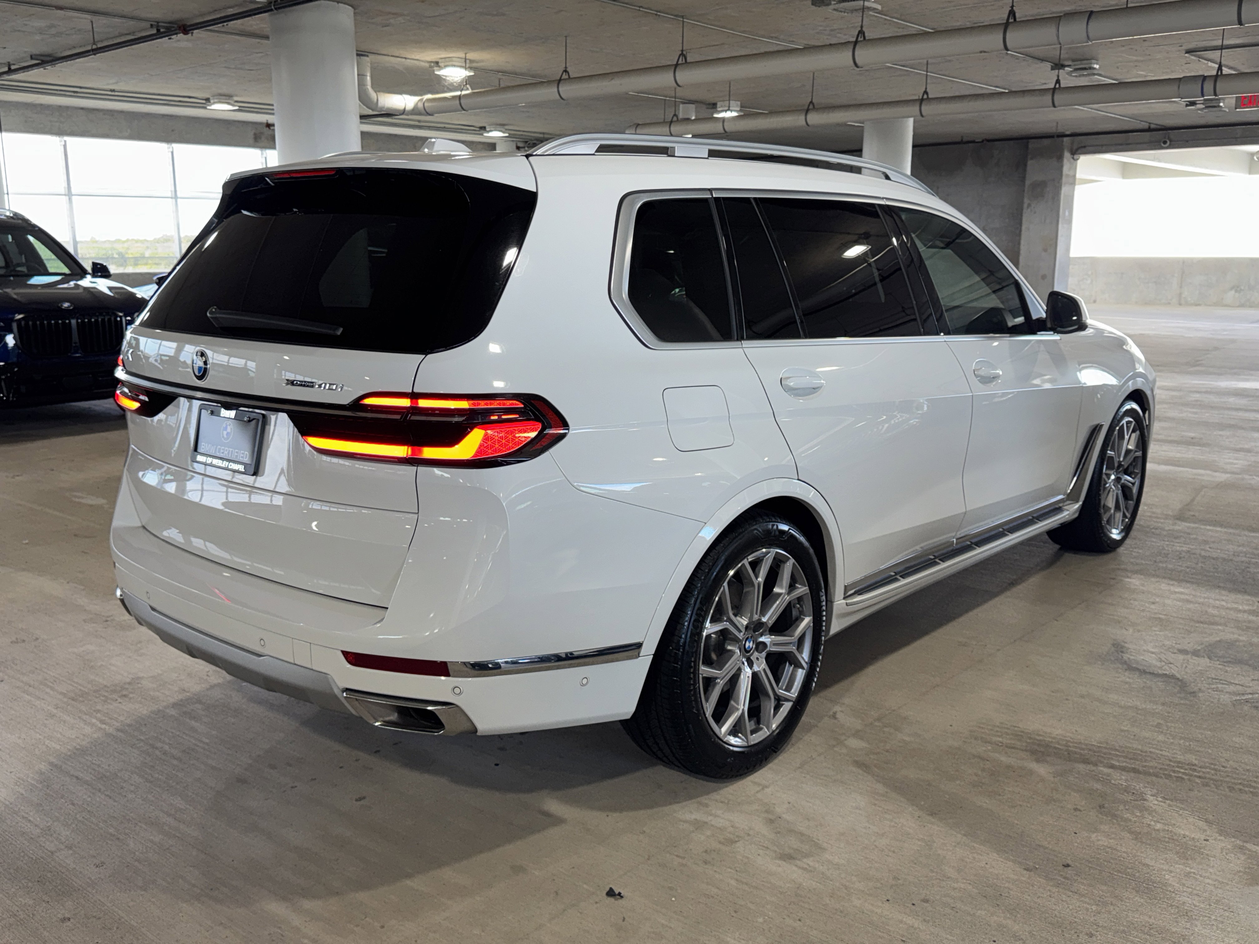 Certified 2024 BMW X7 xDrive40i image 8