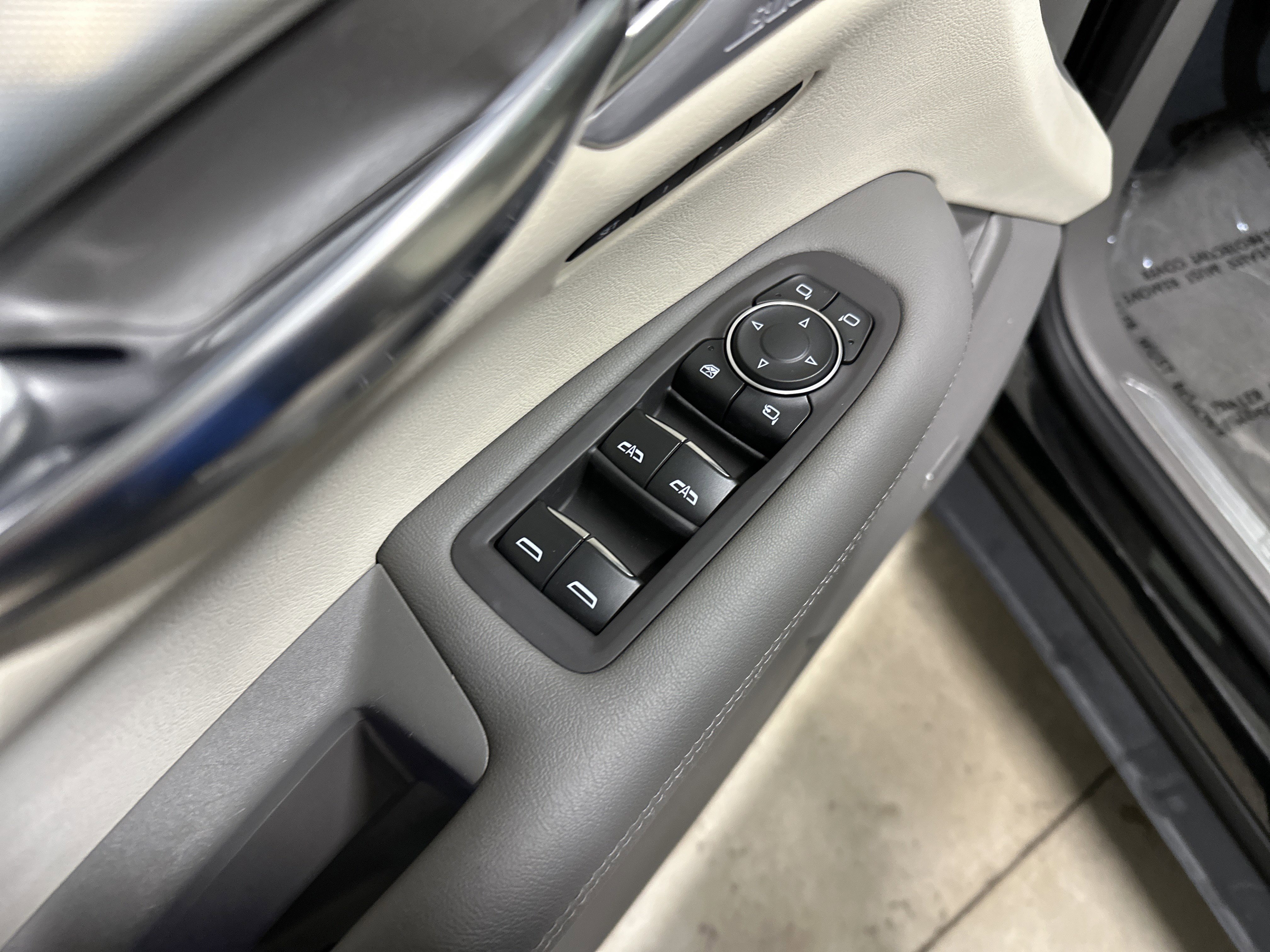 Used 2022 Cadillac XT5 Premium Luxury w/ Technology Package image 15