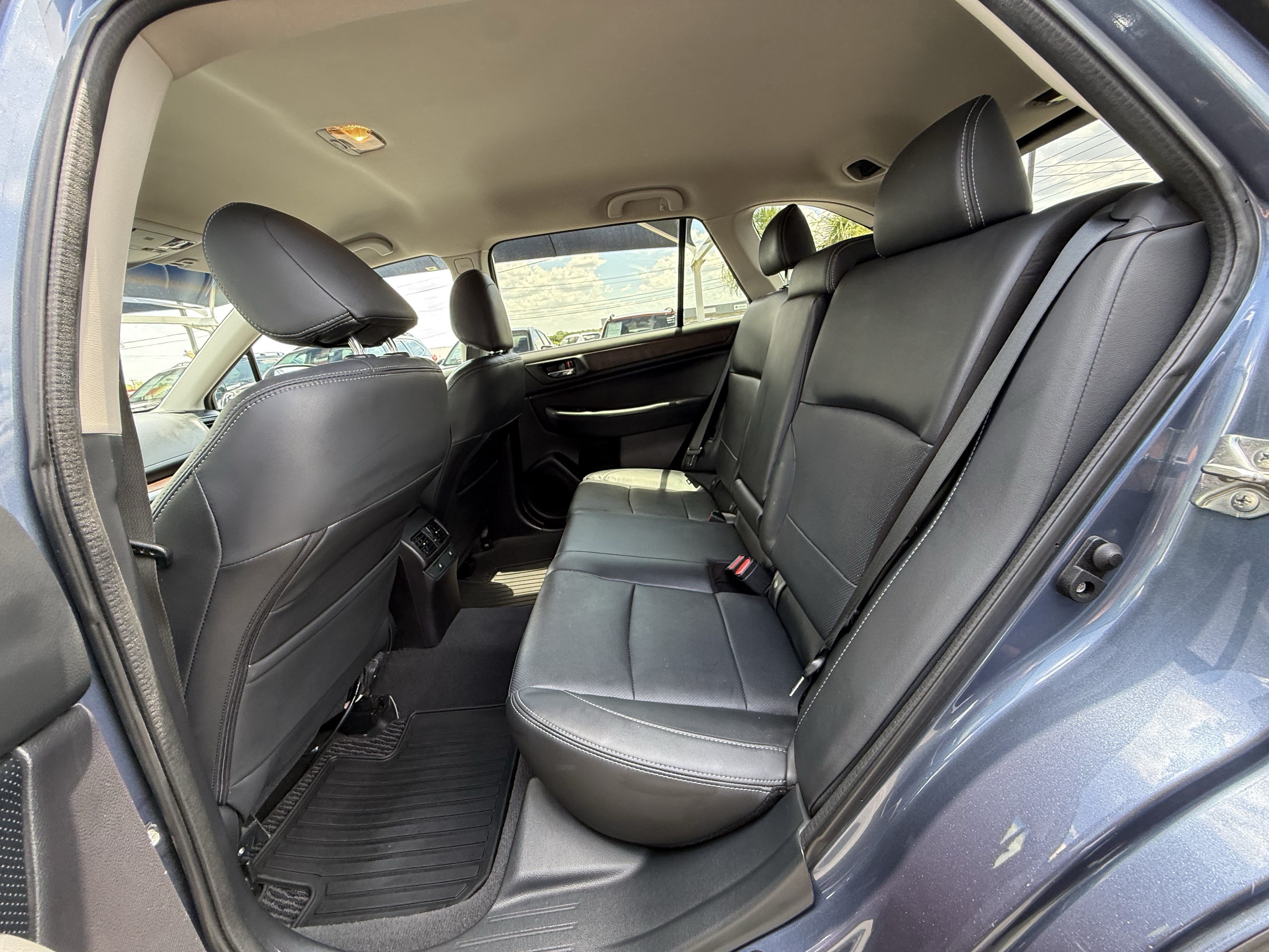 Used 2016 Subaru Outback 3.6R Limited AWD/4WD image 14