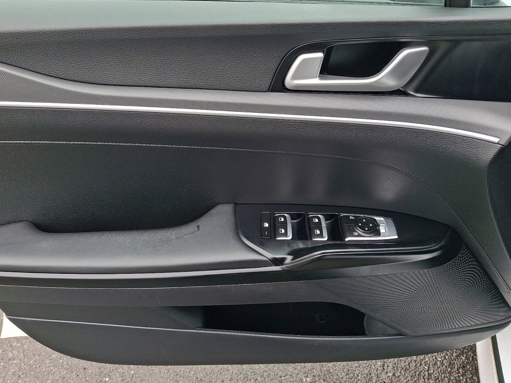 Used 2023 Kia K5 GT-Line image 22