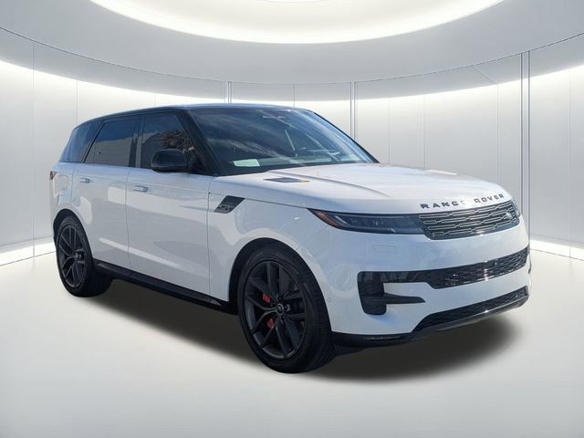 Used 2024 Land Rover Range Rover Sport SE image 4