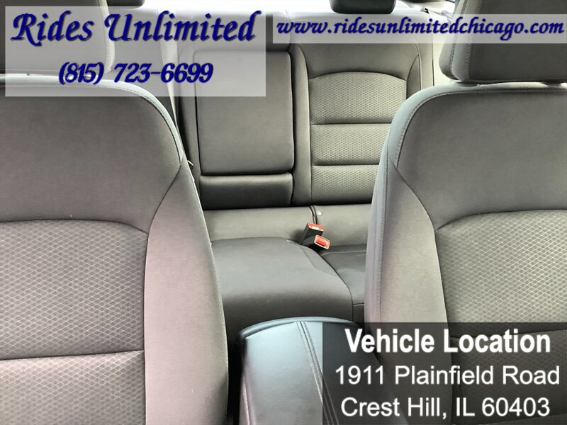 Used 2024 Chevrolet Malibu LT w/ Sport Edition FWD image 37