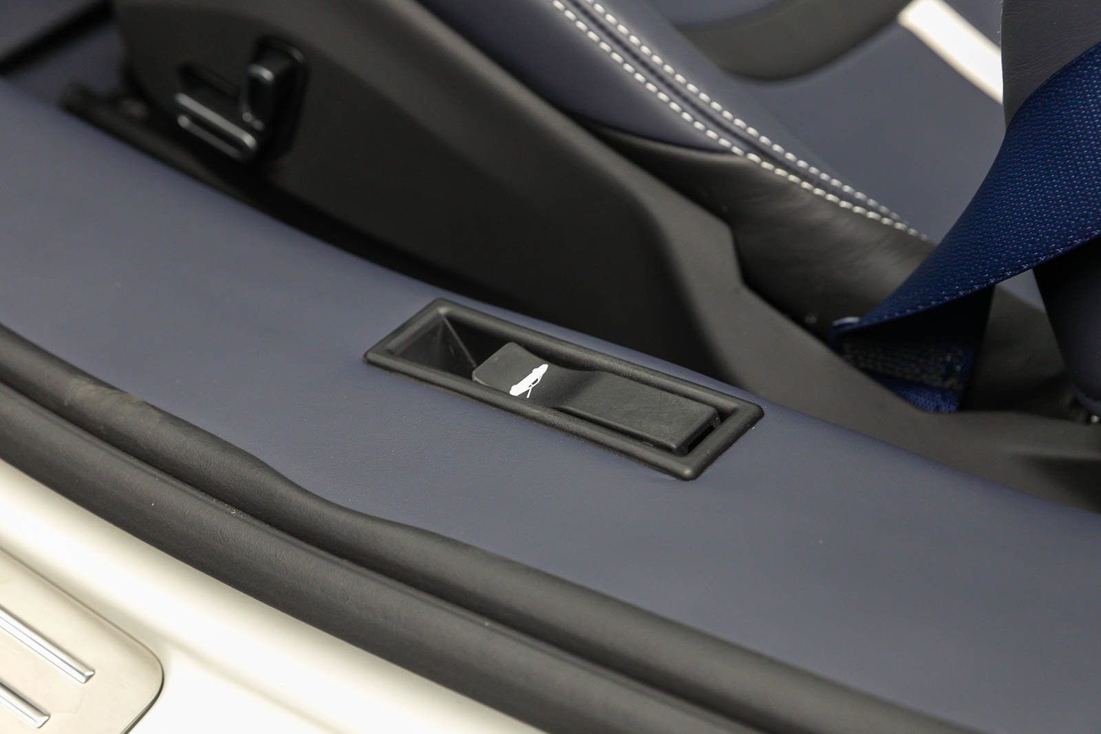 Certified 2024 Ferrari SF90 Spider image 17