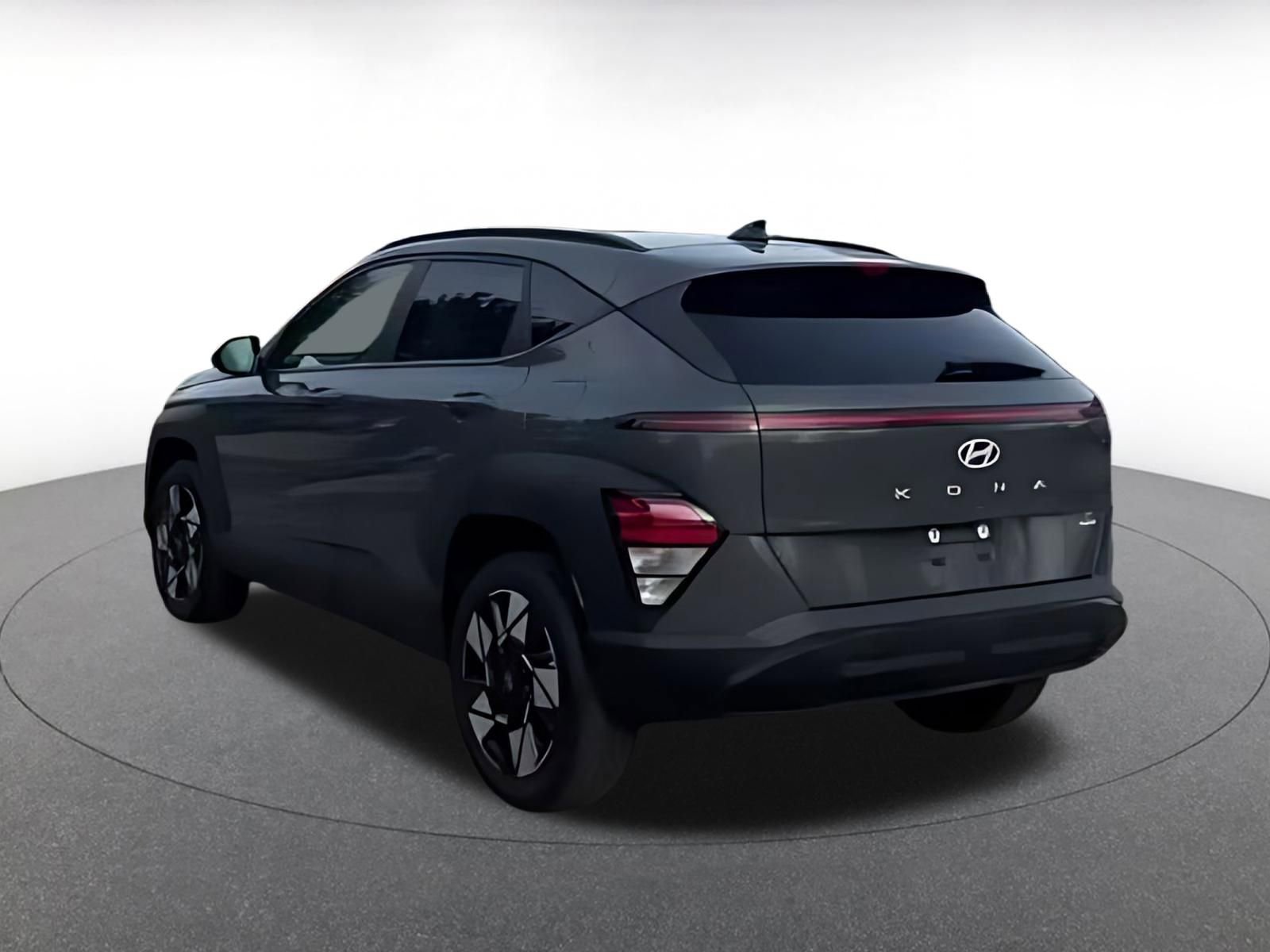 Used 2025 Hyundai Kona SEL image 16