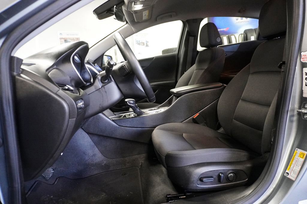Used 2024 Chevrolet Malibu LT w/ Sport Edition image 12