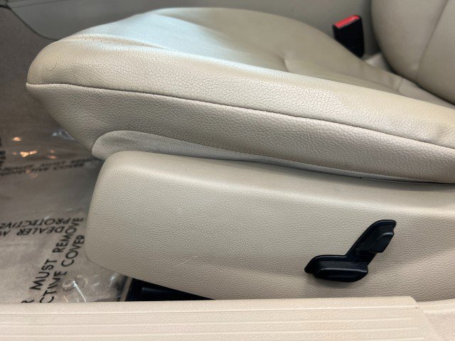 Used 2013 Mercedes-Benz C 300 4MATIC Sedan image 12