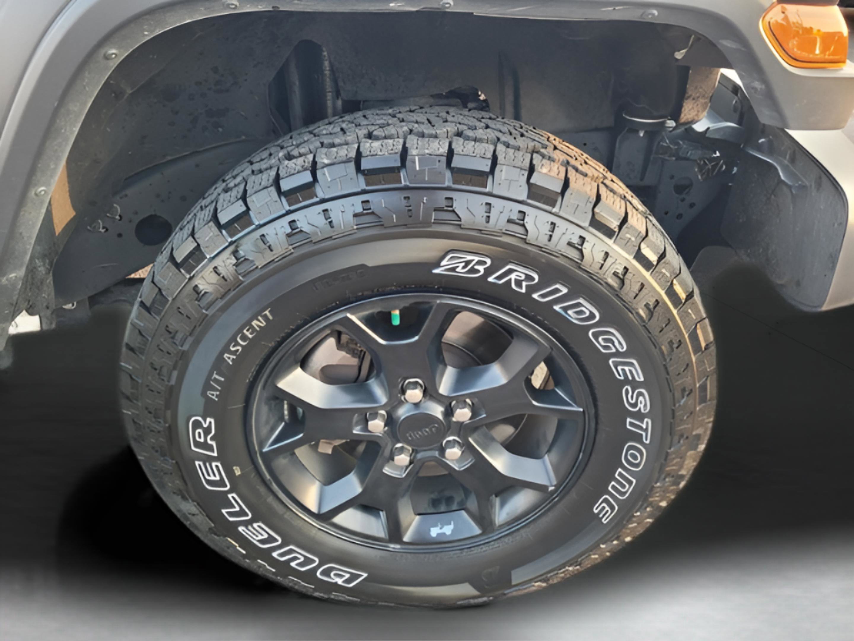 Used 2020 Jeep Wrangler Unlimited Sport image 31