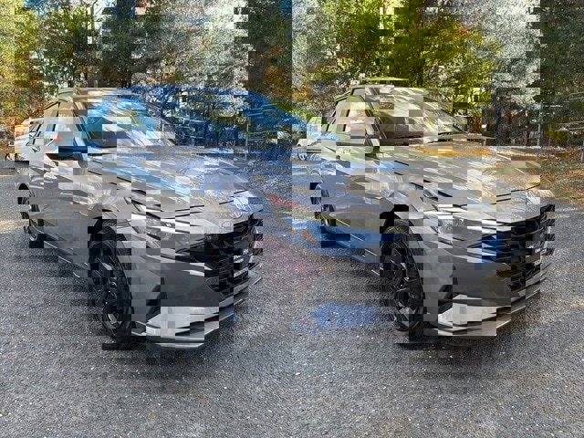 Used 2023 Hyundai Elantra SEL image 2