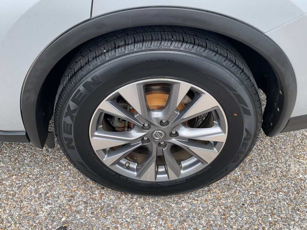 Used 2018 Nissan Murano SV FWD image 8
