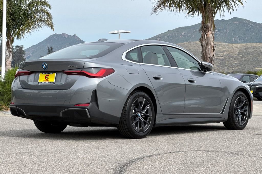 Used 2023 BMW i4 eDrive35 w/ Premium Package RWD image 3