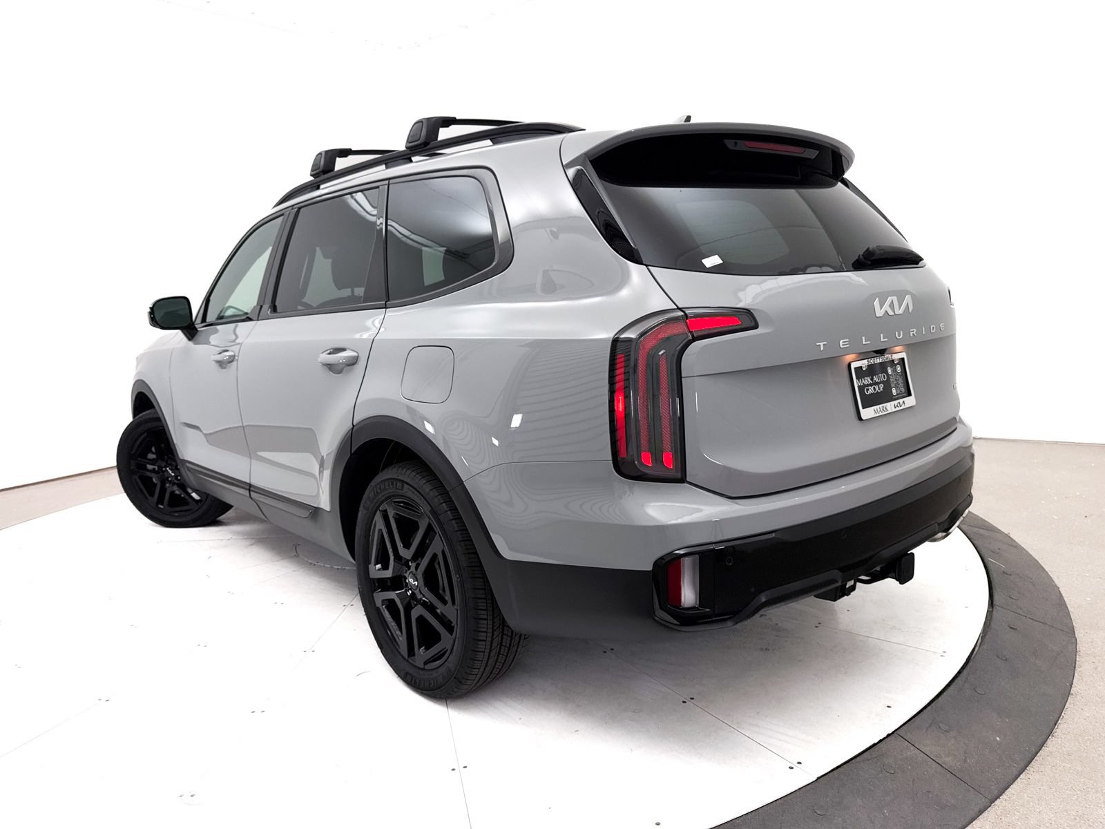 Used 2024 Kia Telluride SX Prestige X-Line AWD/4WD image 2