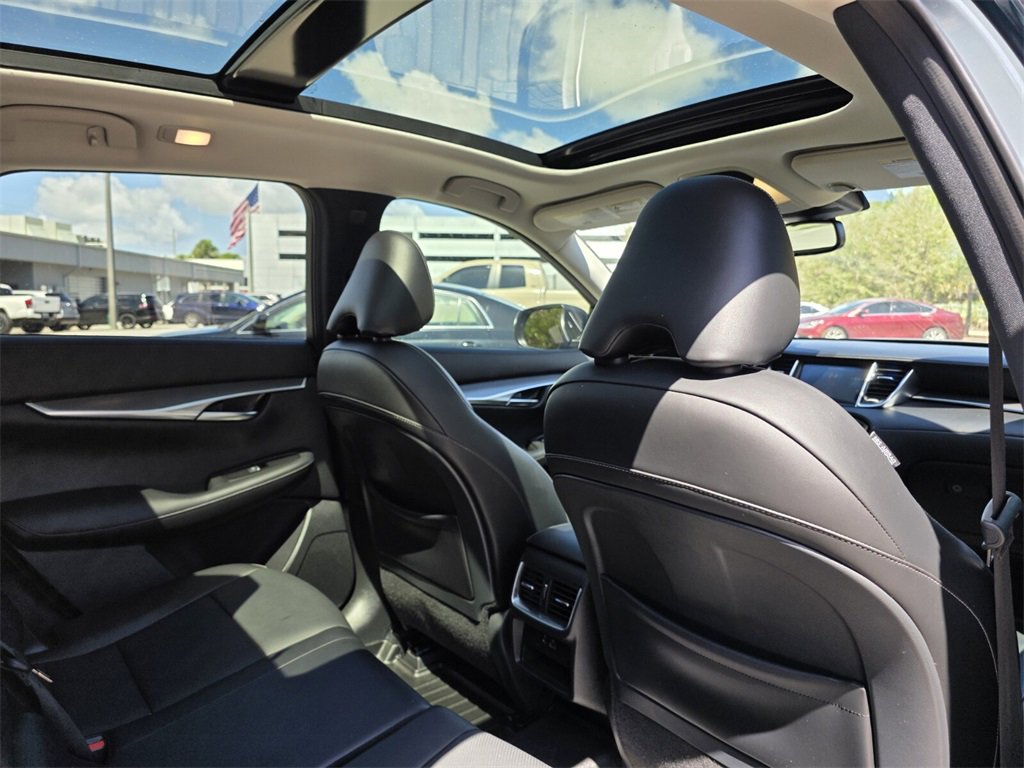 Used 2022 INFINITI QX50 Luxe image 16