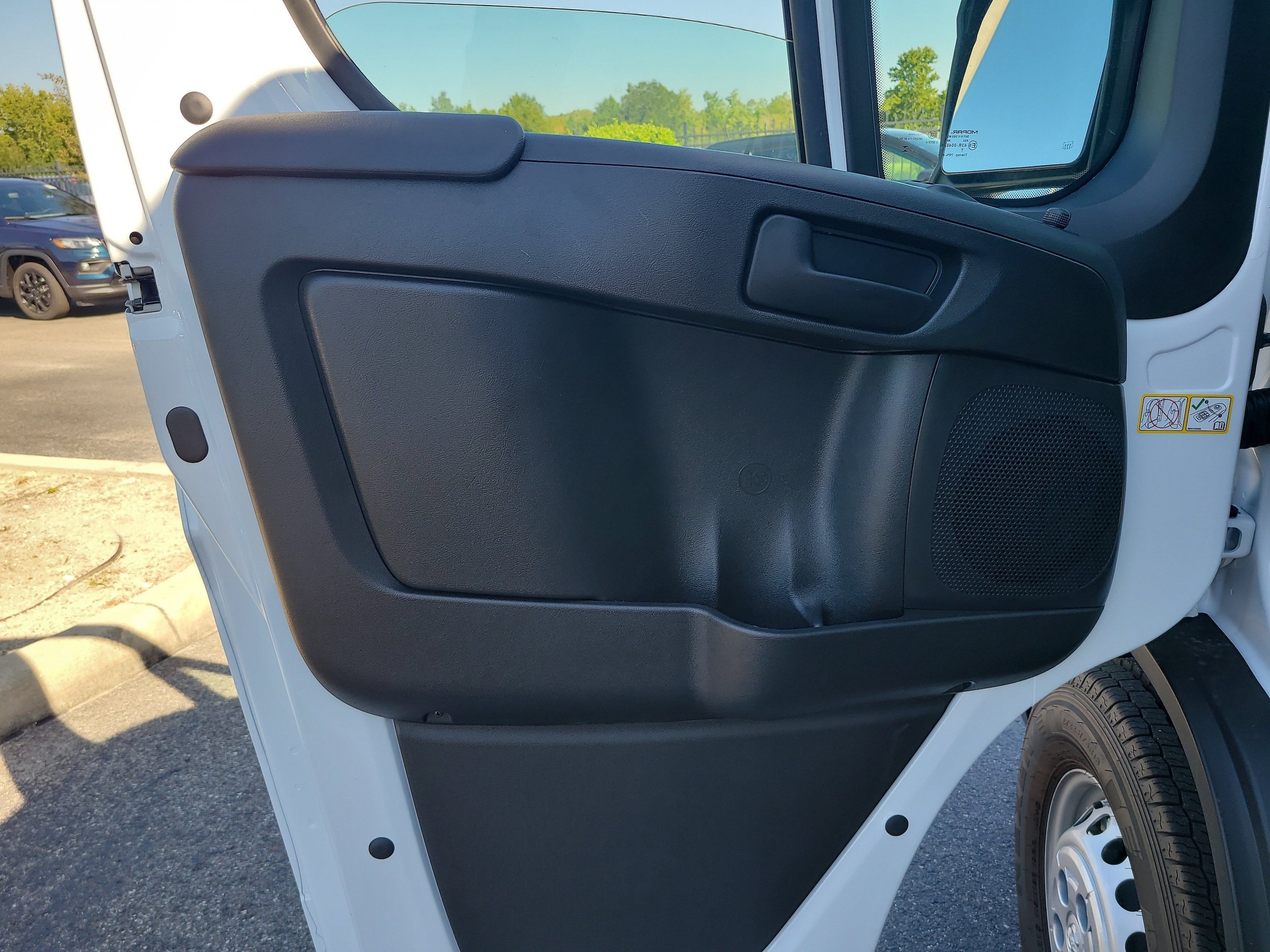 New 2026 RAM ProMaster 1500 w/ Convenience Group FWD image 13