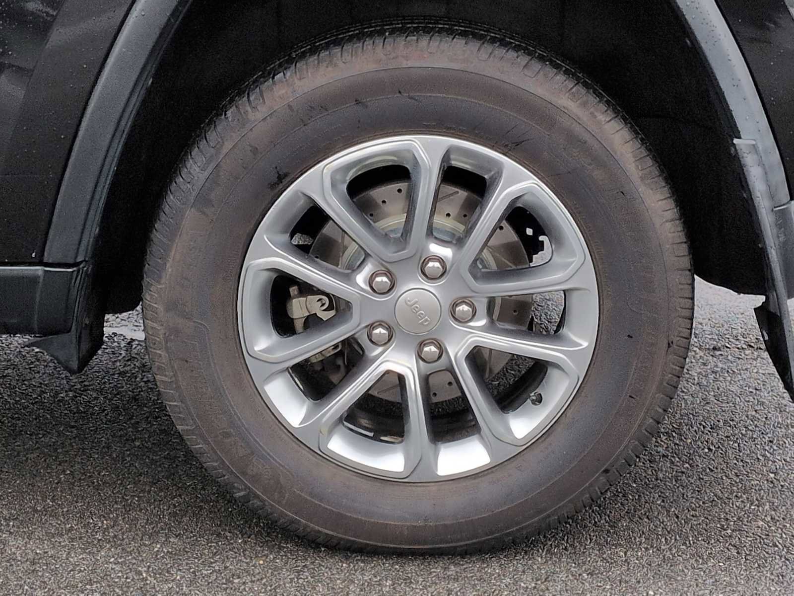 Used 2015 Jeep Grand Cherokee Limited image 14