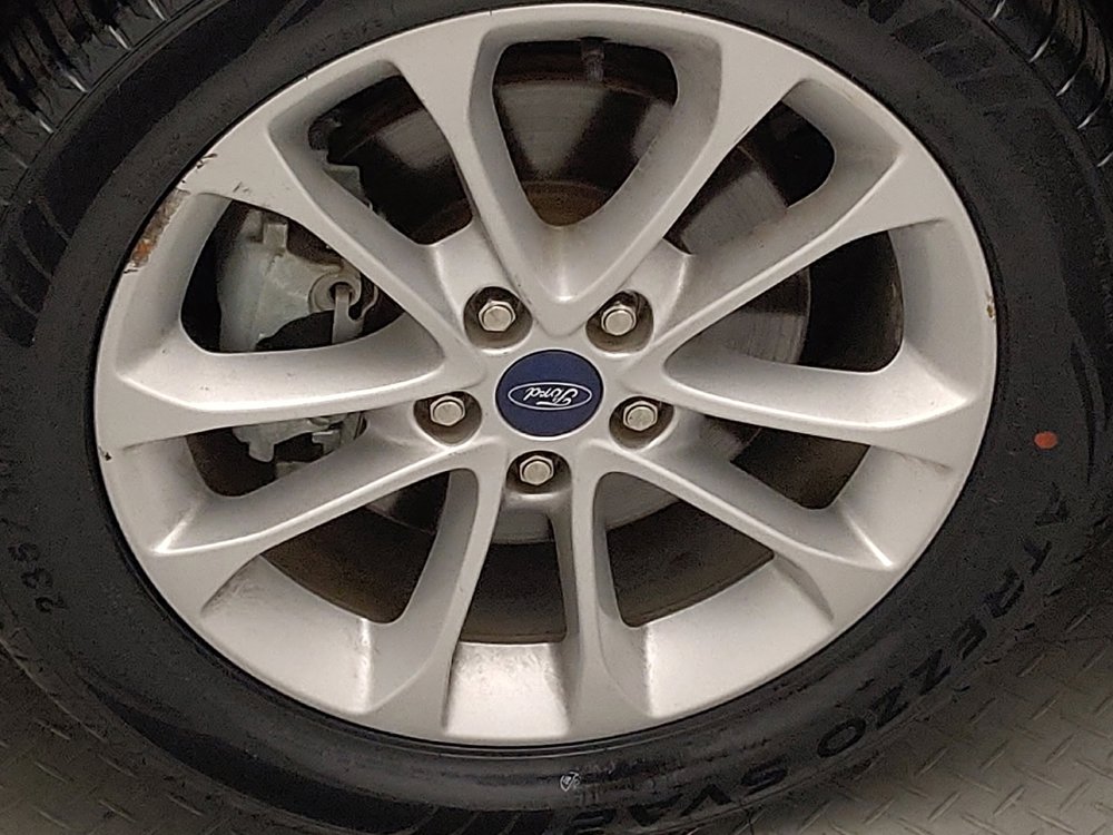 Used 2020 Ford Fusion SE FWD image 31