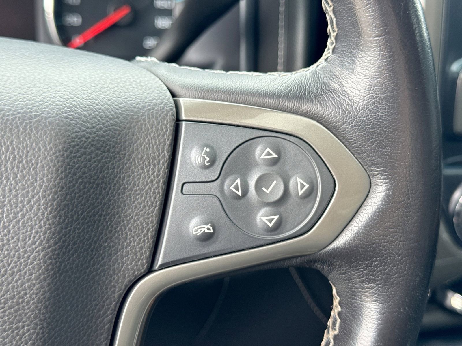 Used 2019 Chevrolet Silverado 2500 High Country image 25