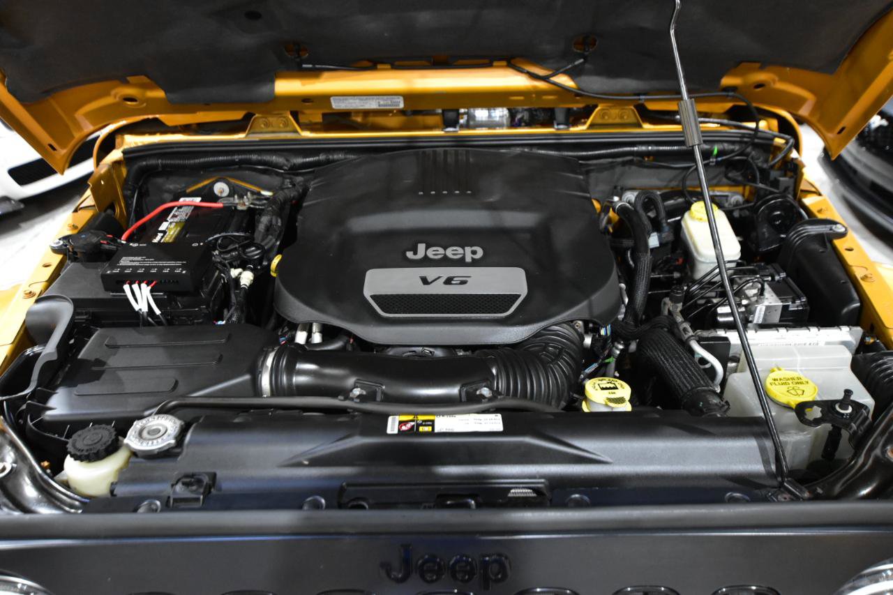 Used 2014 Jeep Wrangler Unlimited Sahara AWD/4WD image 45