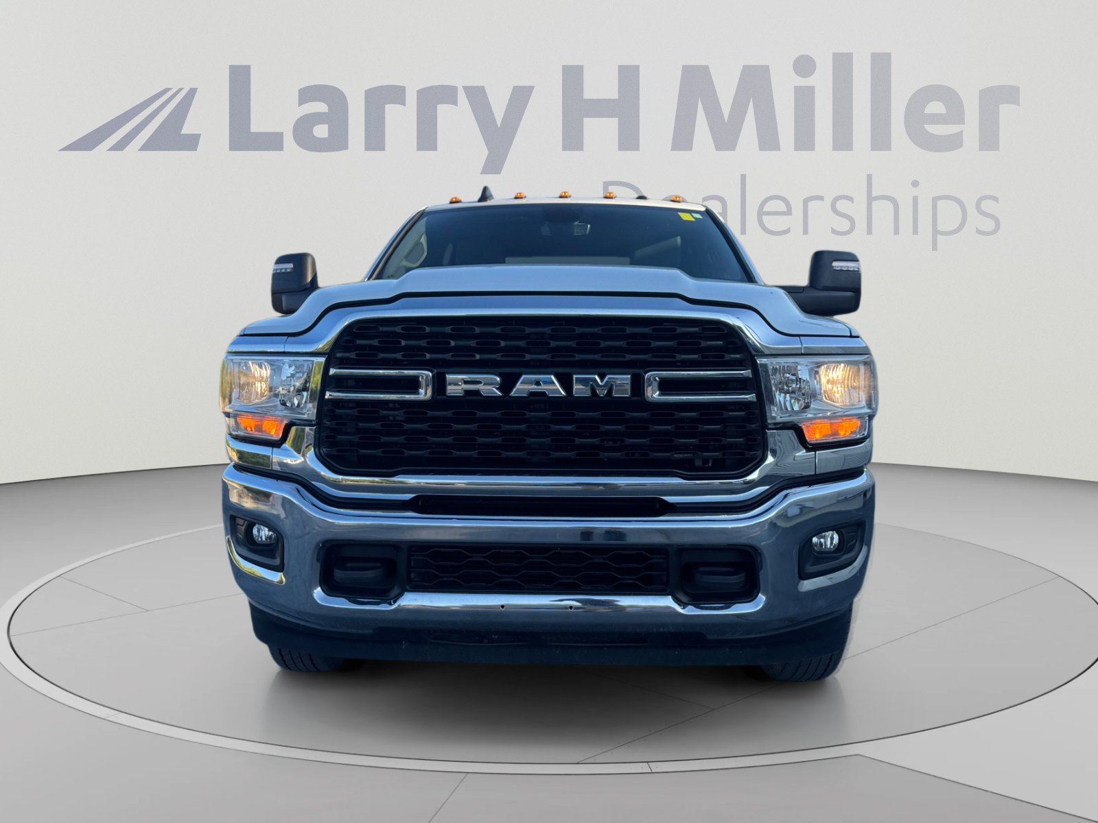 Used 2023 RAM 3500 Big Horn w/ Level 1 Equipment Group AWD/4WD image 8