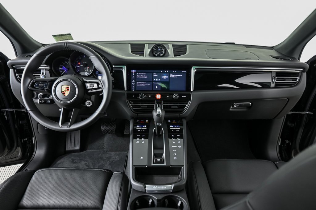 New 2026 Porsche Macan image 19