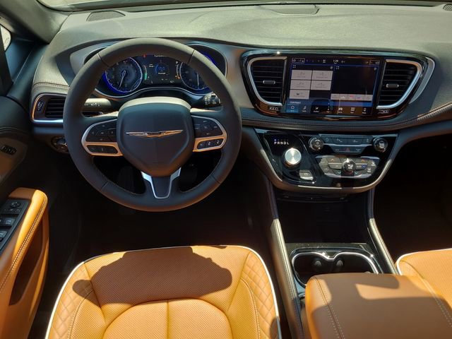 New 2026 Chrysler Pacifica Pinnacle image 10