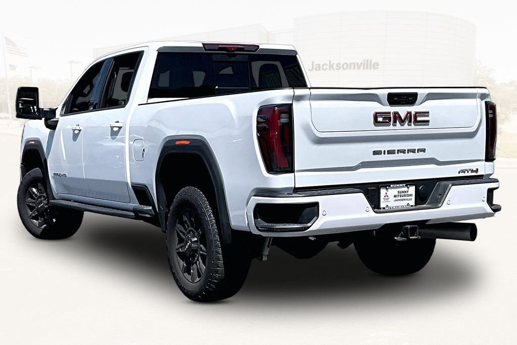 Used 2025 GMC Sierra 2500 AT4 w/ AT4 Premium Plus Package image 4