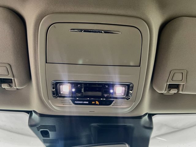 Used 2025 Lincoln Corsair FWD image 20