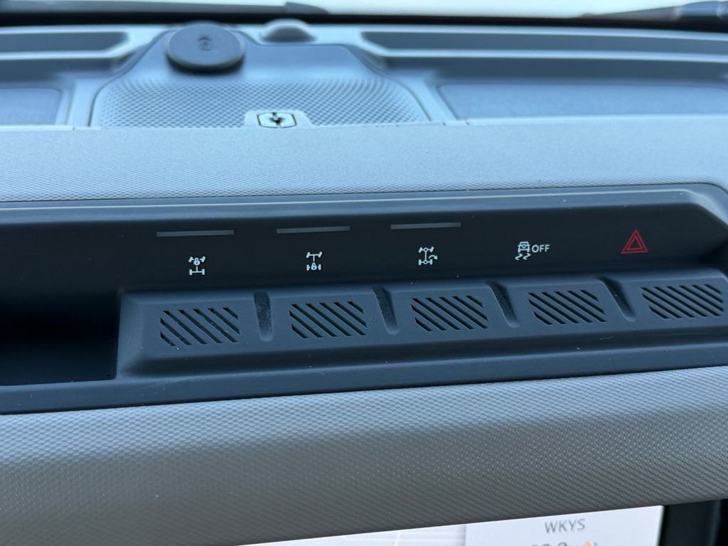 Used 2024 Ford Bronco Wildtrak image 31