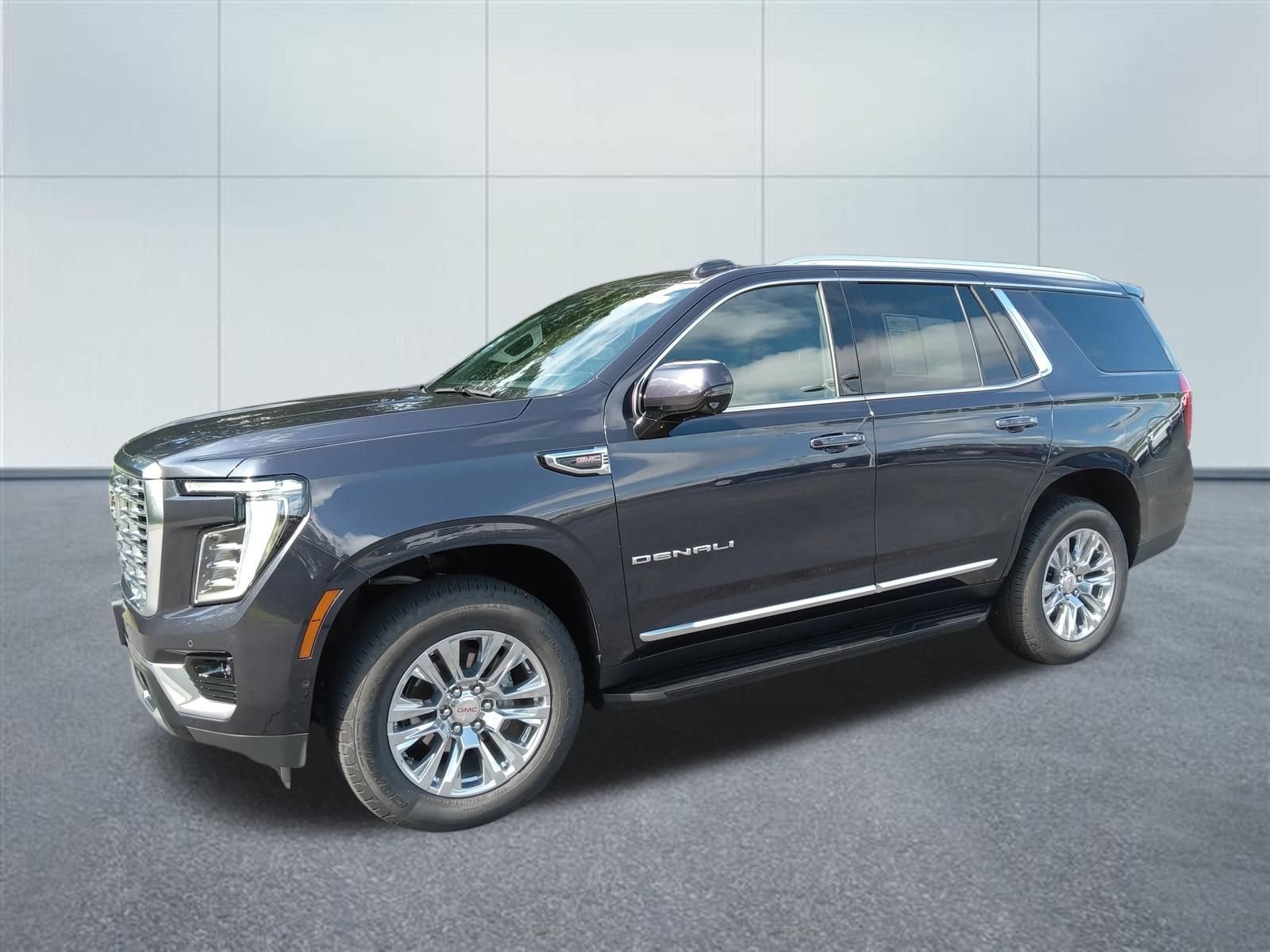 Used 2026 GMC Yukon Denali w/ Advanced Technology Package AWD/4WD image 1