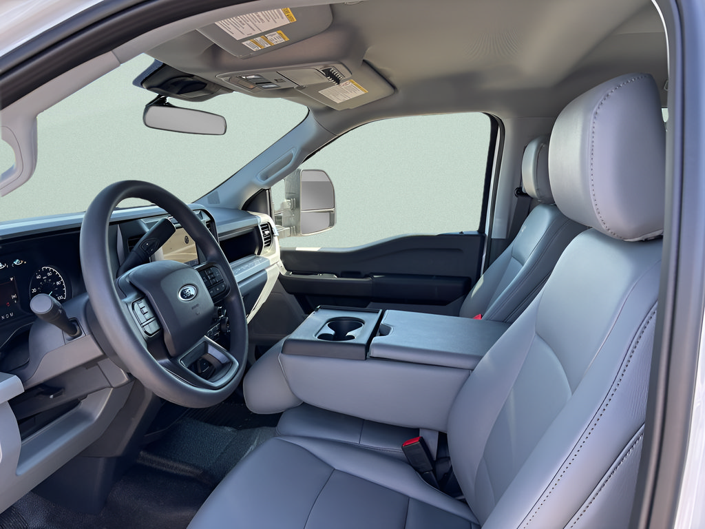 New 2026 Ford F350 XL w/ FX4 Off-Road Package AWD/4WD image 3