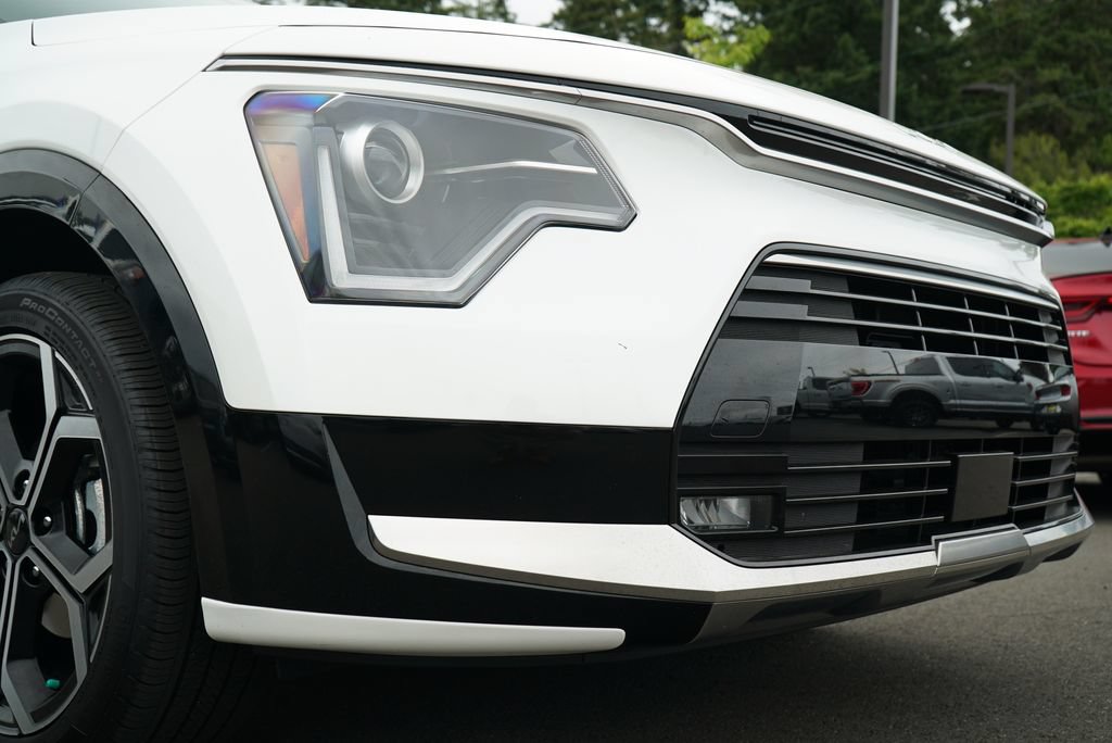 Used 2025 Kia Niro EX Touring FWD image 26