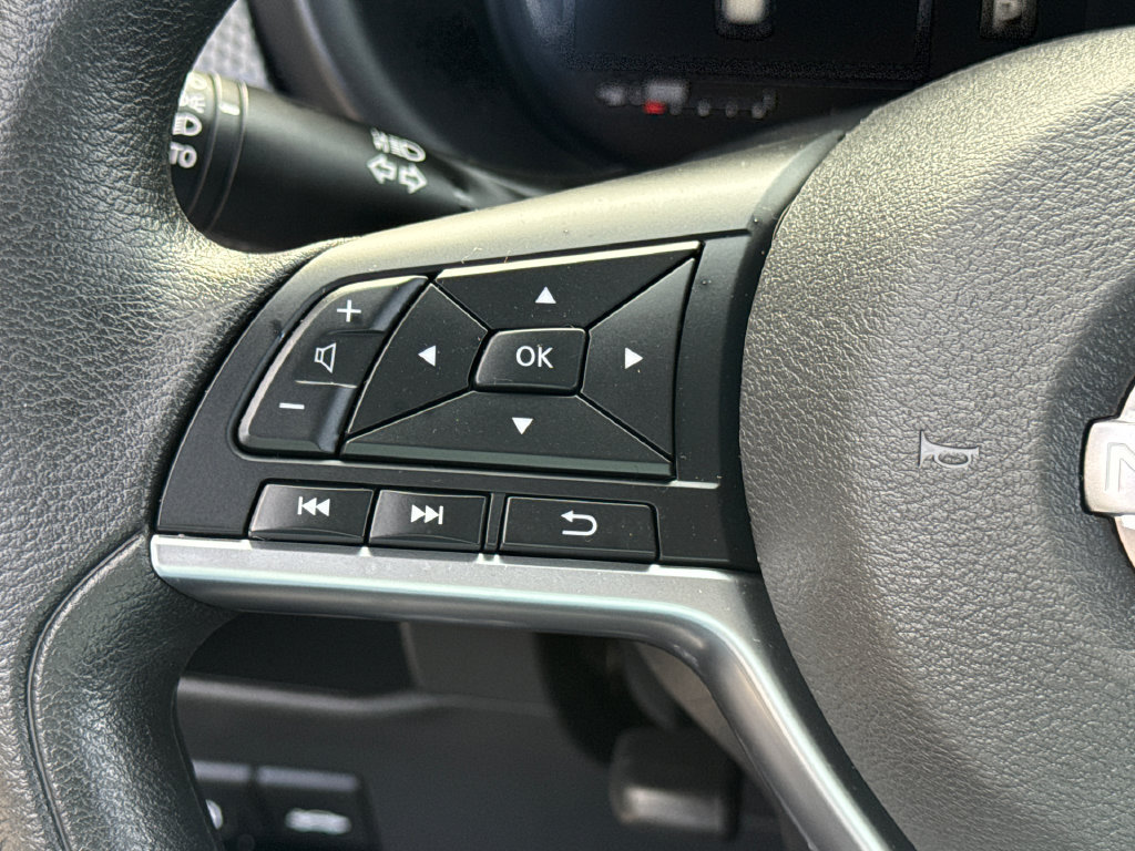 Used 2023 Nissan Kicks SV FWD image 21