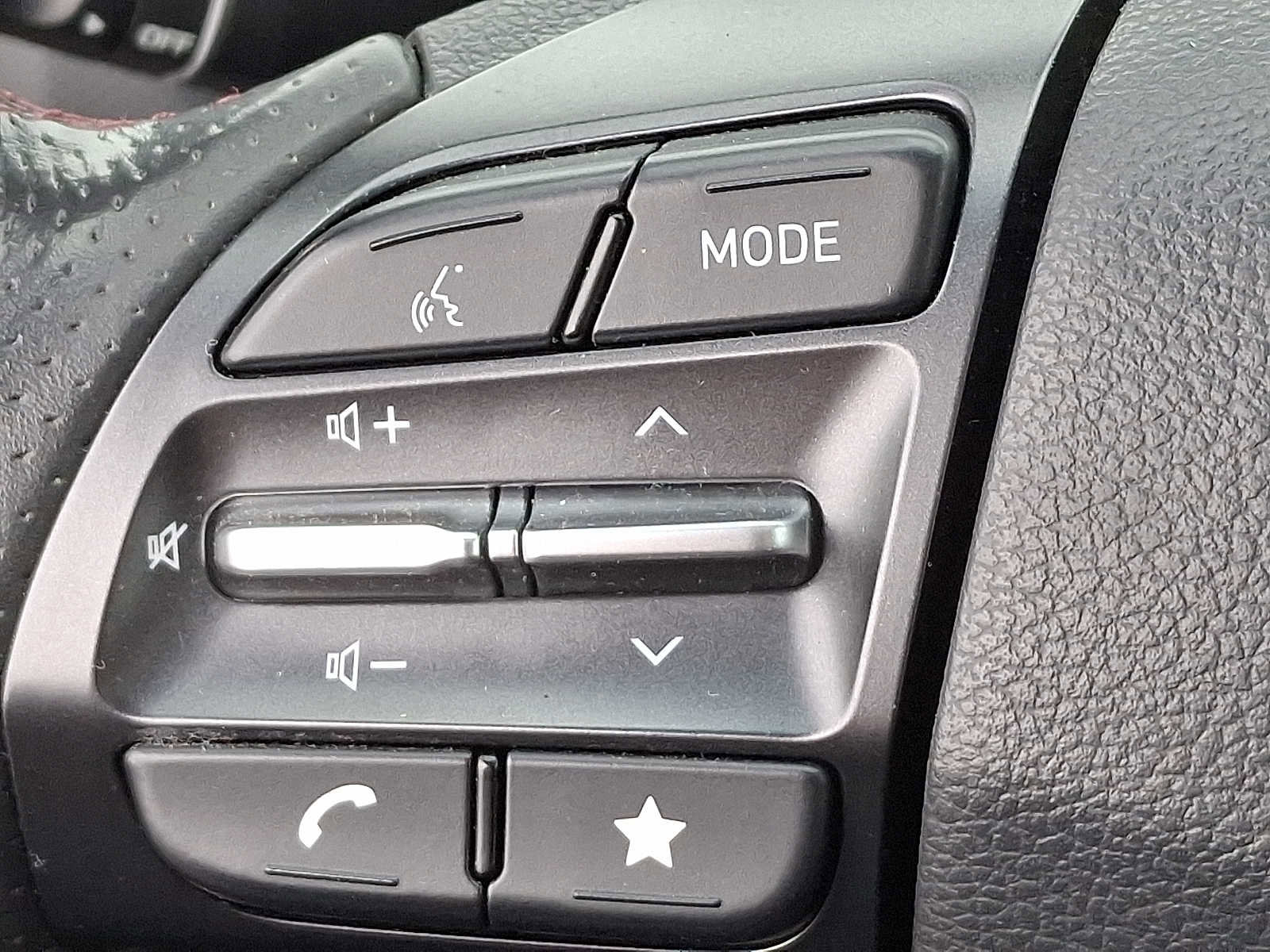 Used 2022 Hyundai Kona N Line w/ Tech Package image 22