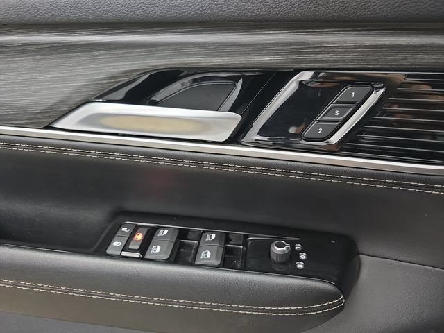Used 2024 Jeep Wagoneer Series II w/ Flexible Seating Group RWD image 27