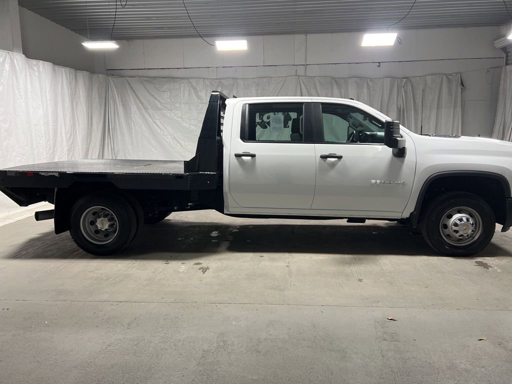 Used 2025 Chevrolet Silverado 3500 W/T image 8