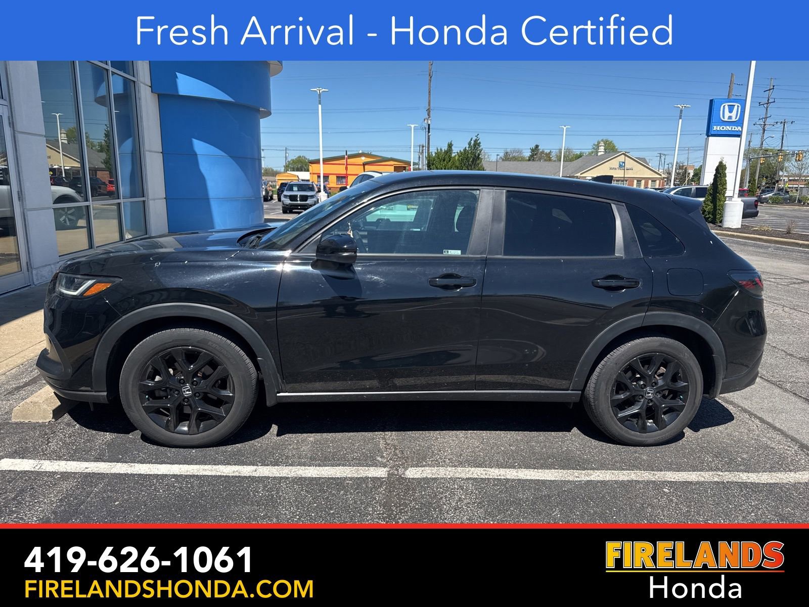 Used 2024 Honda HR-V Sport image 1