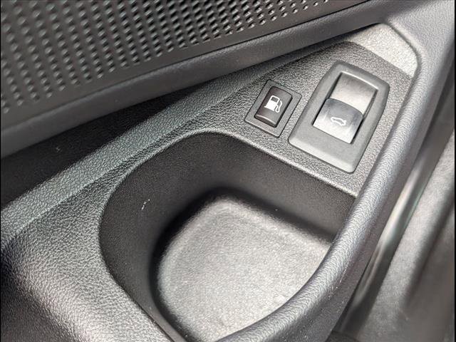 Used 2023 BMW 330e image 28