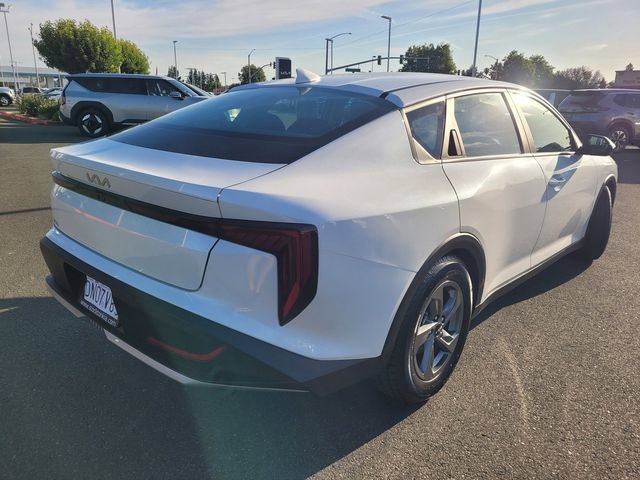 Used 2025 Kia K4 FWD image 4